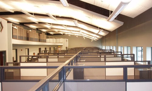 Smart Building Tech: IoT & Lighting Control